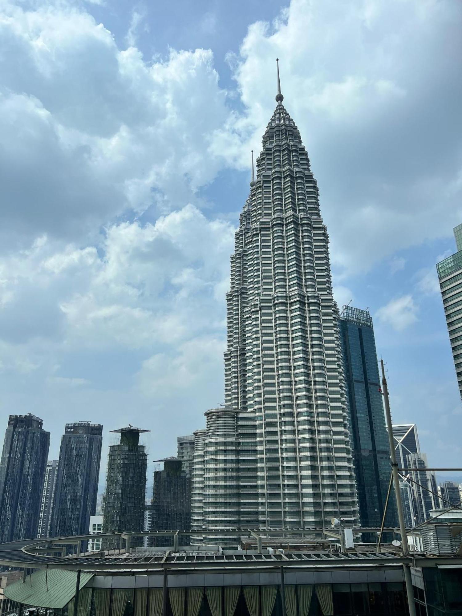 Sky Suites At Klcc By Mitstay Kuala Lumpur Eksteriør billede