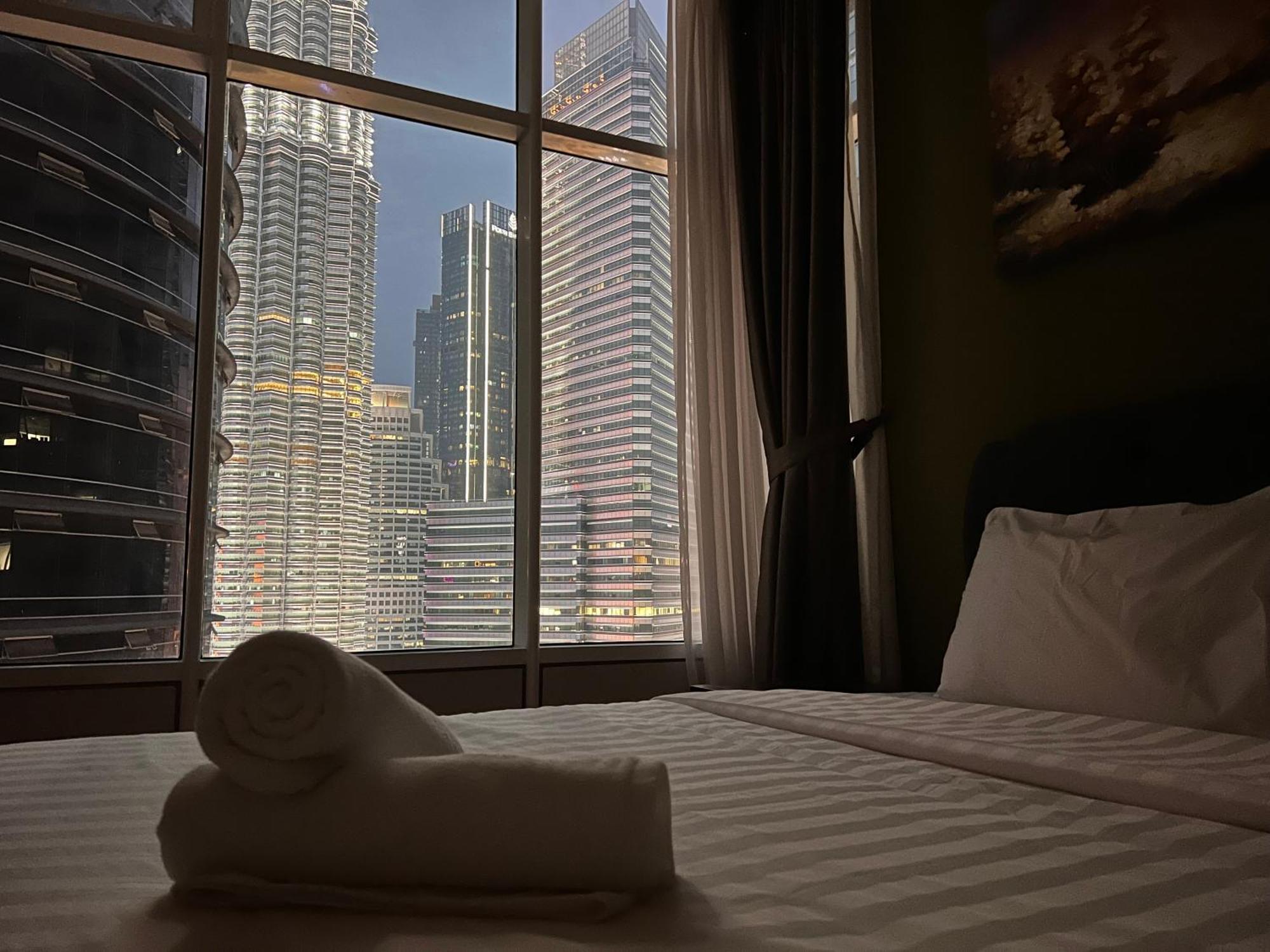 Sky Suites At Klcc By Mitstay Kuala Lumpur Eksteriør billede