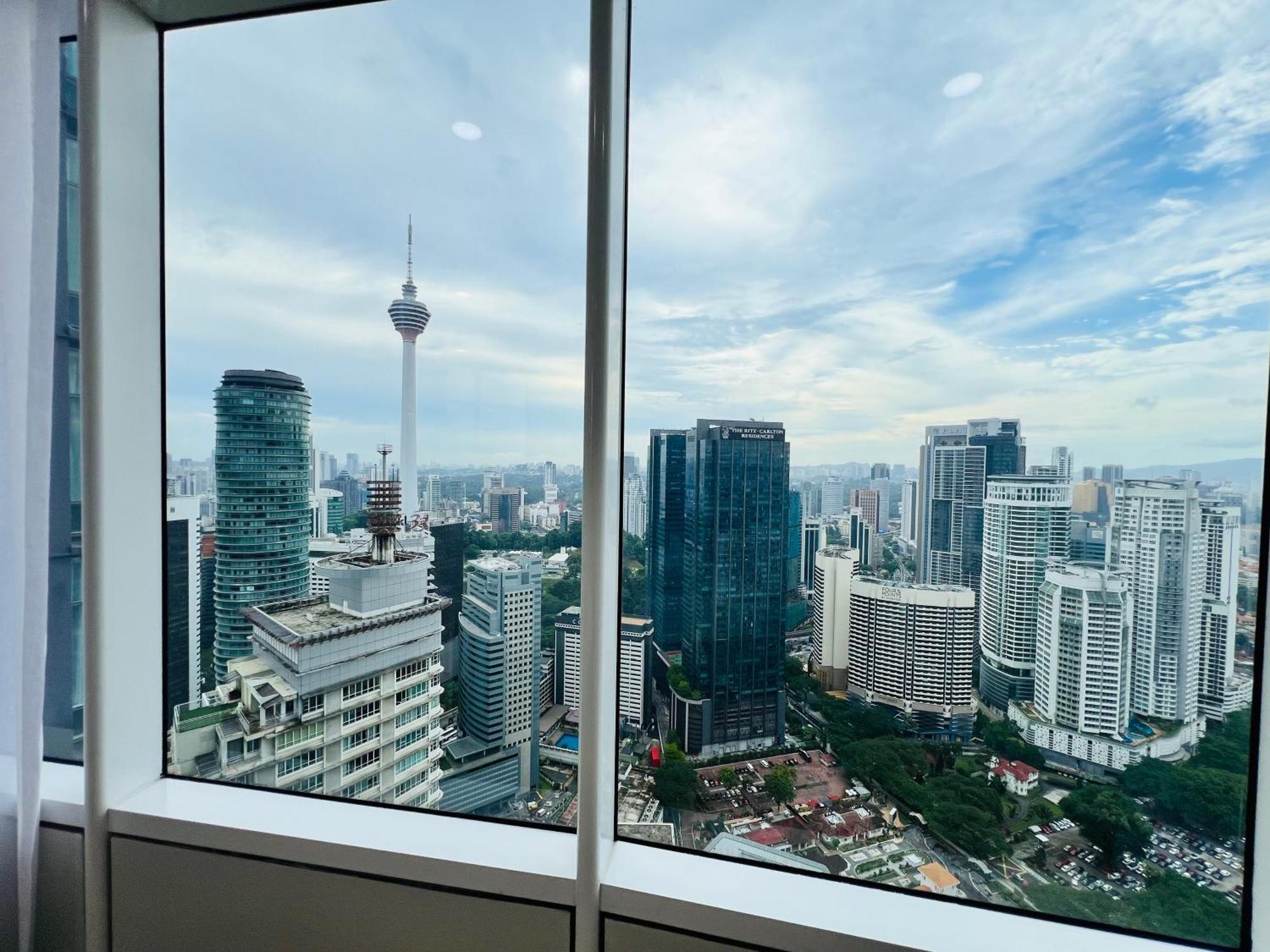 Sky Suites At Klcc By Mitstay Kuala Lumpur Eksteriør billede