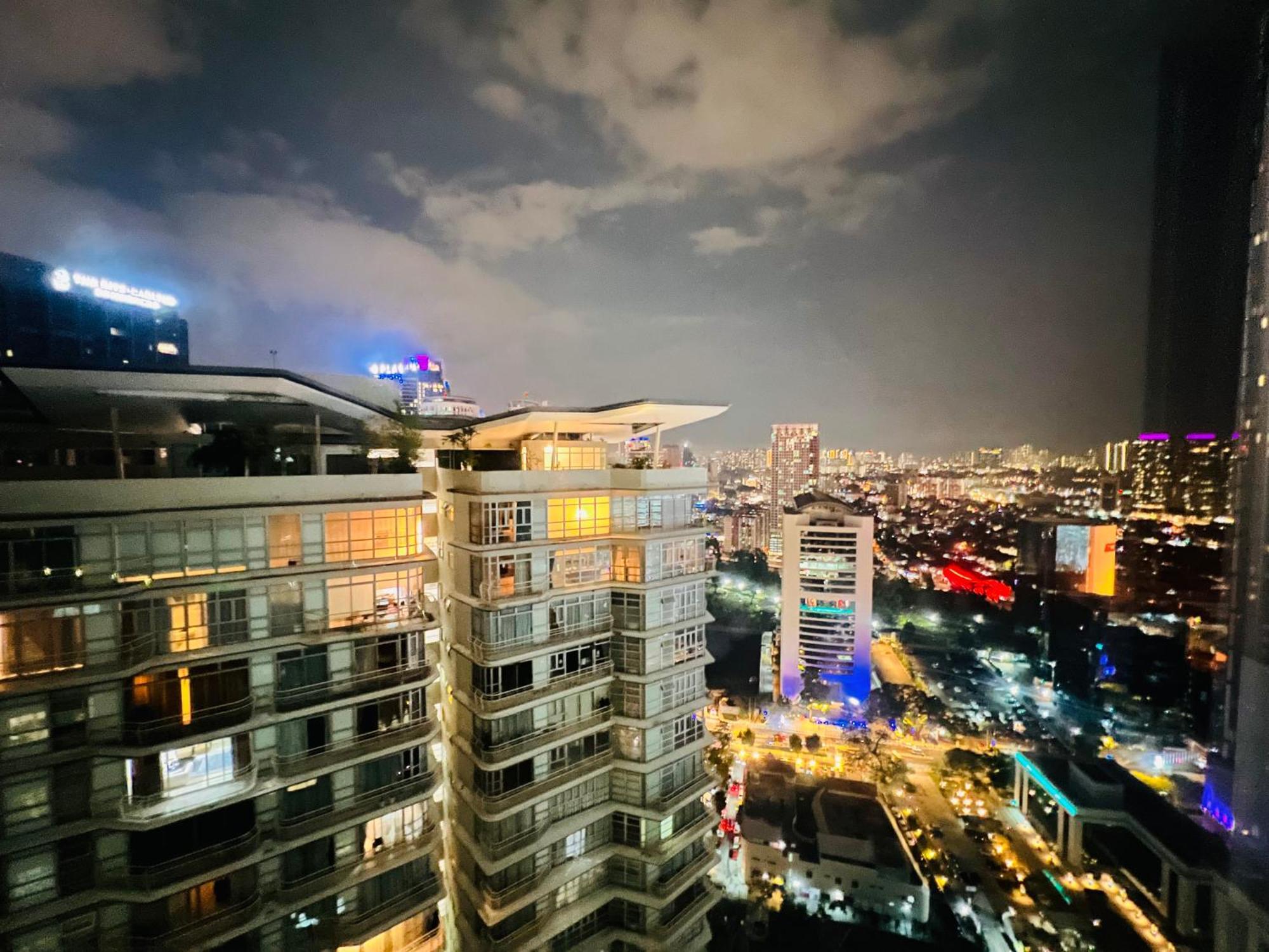 Sky Suites At Klcc By Mitstay Kuala Lumpur Eksteriør billede